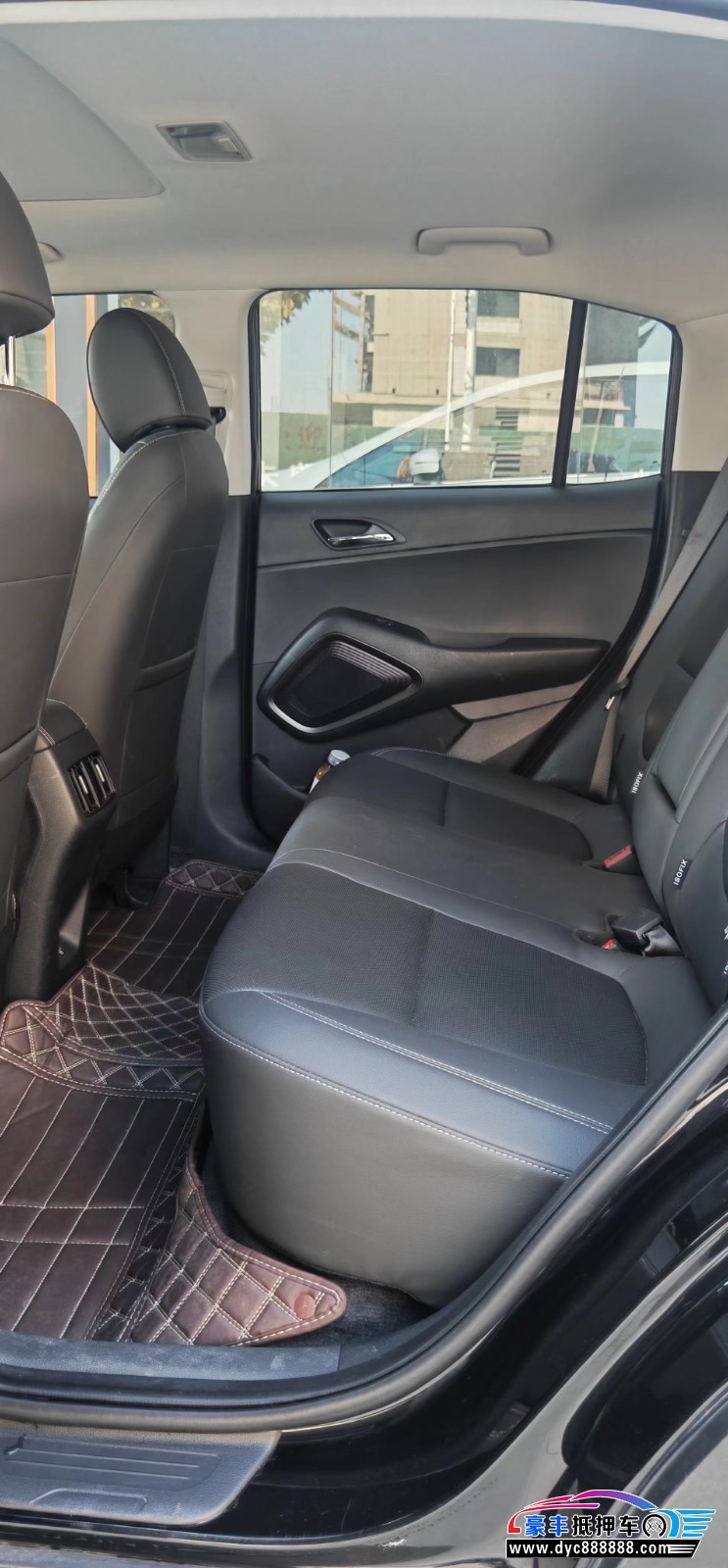 22年现代ix35轿车抵押车出售