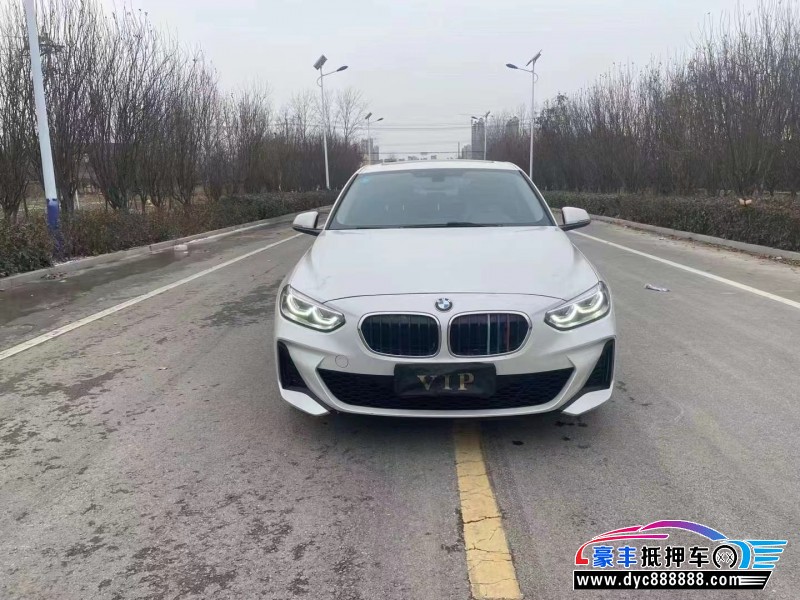 20年宝马1系轿车抵押车出售