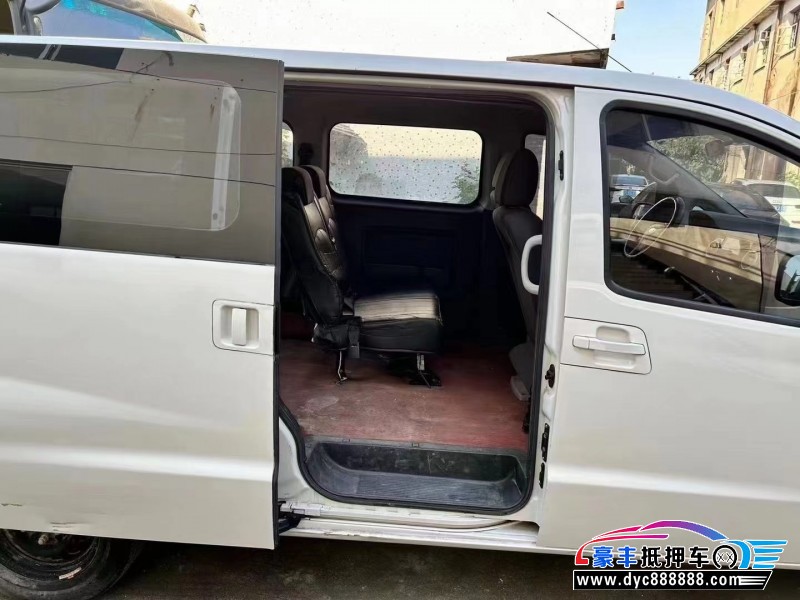 20年江淮瑞风M3轿车抵押车出售