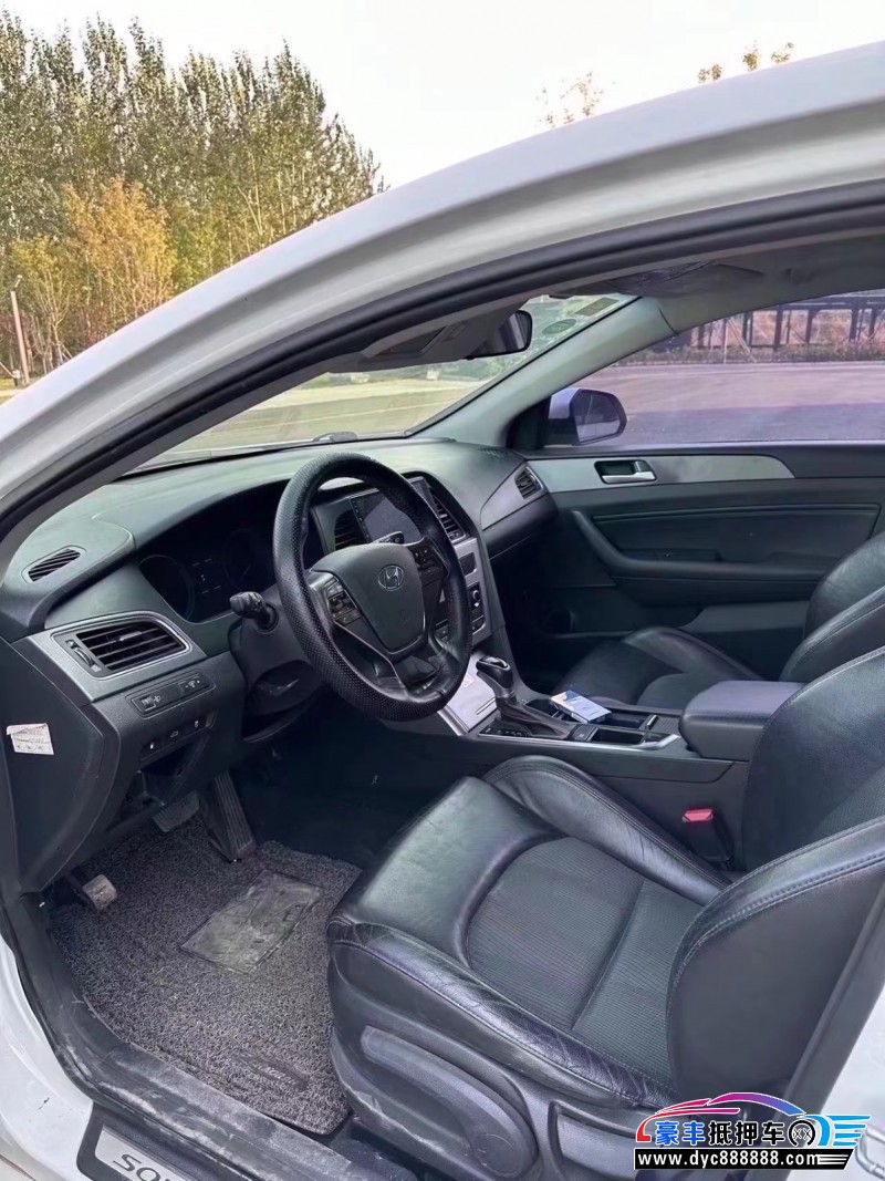 17年现代索纳塔九轿车抵押车出售