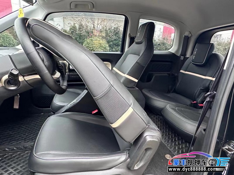 22年宝骏kiwi ev轿车抵押车出售