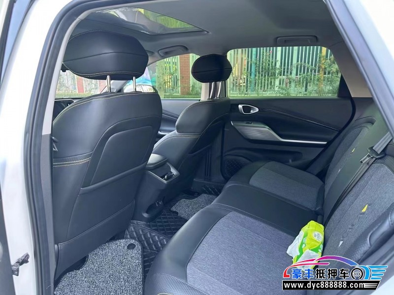 22年宝骏RC5轿车抵押车出售