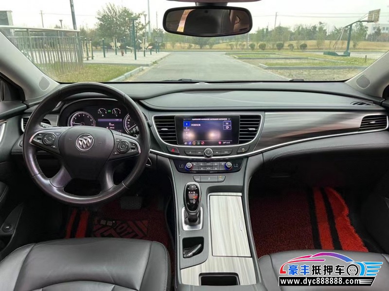 20年别克君越轿车抵押车出售