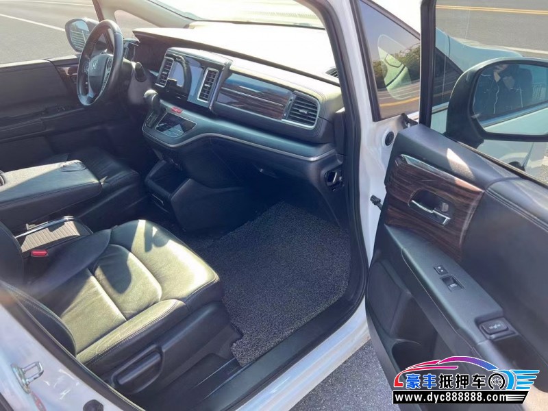 17年本田艾力绅轿车抵押车出售