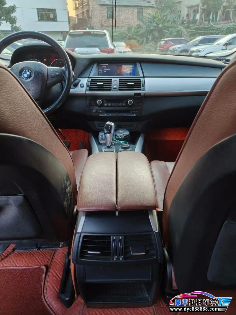 13年宝马X5轿车抵押车出售