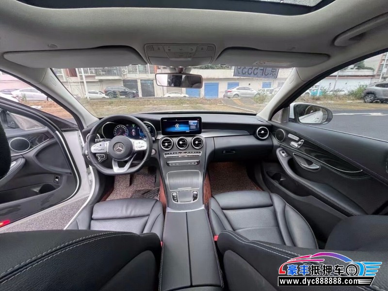 21年奔驰C轿车抵押车出售