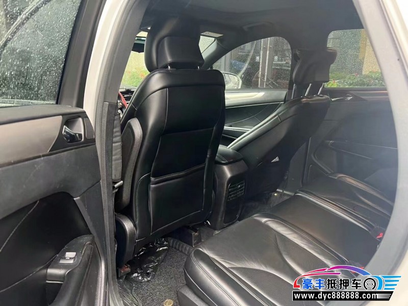 15年林肯MKC轿车抵押车出售