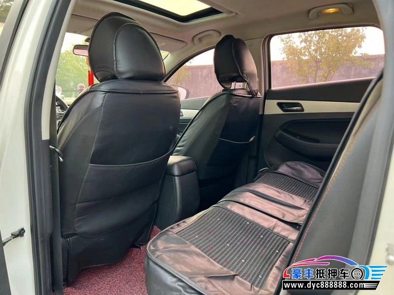 16年北汽绅宝X55轿车抵押车出售