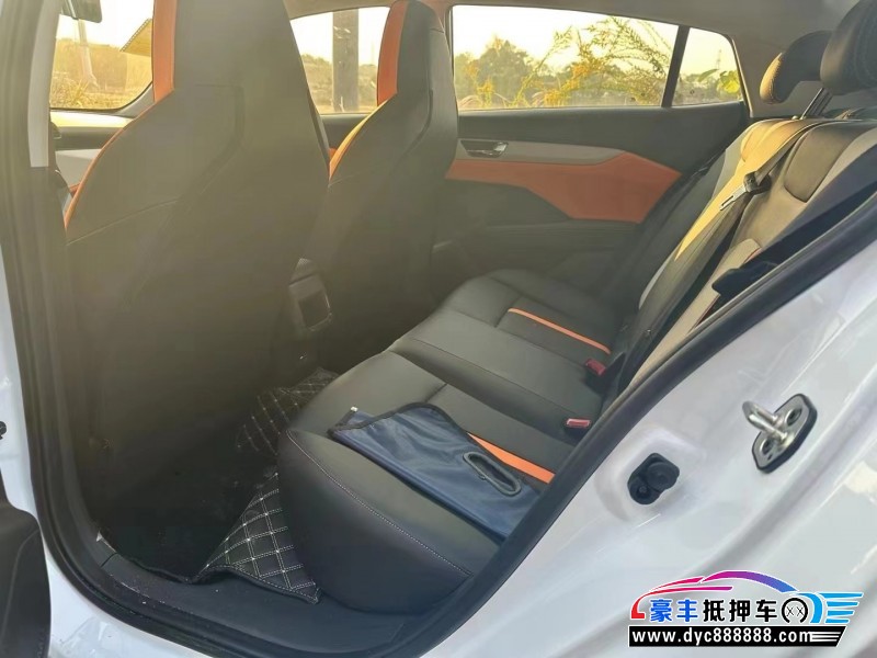 23年东风风神奕炫轿车抵押车出售