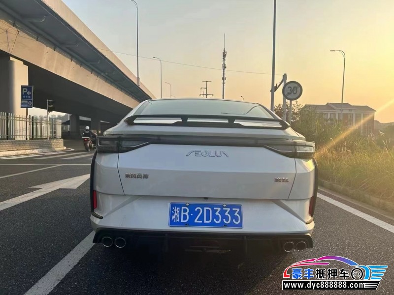 23年东风风神奕炫轿车抵押车出售