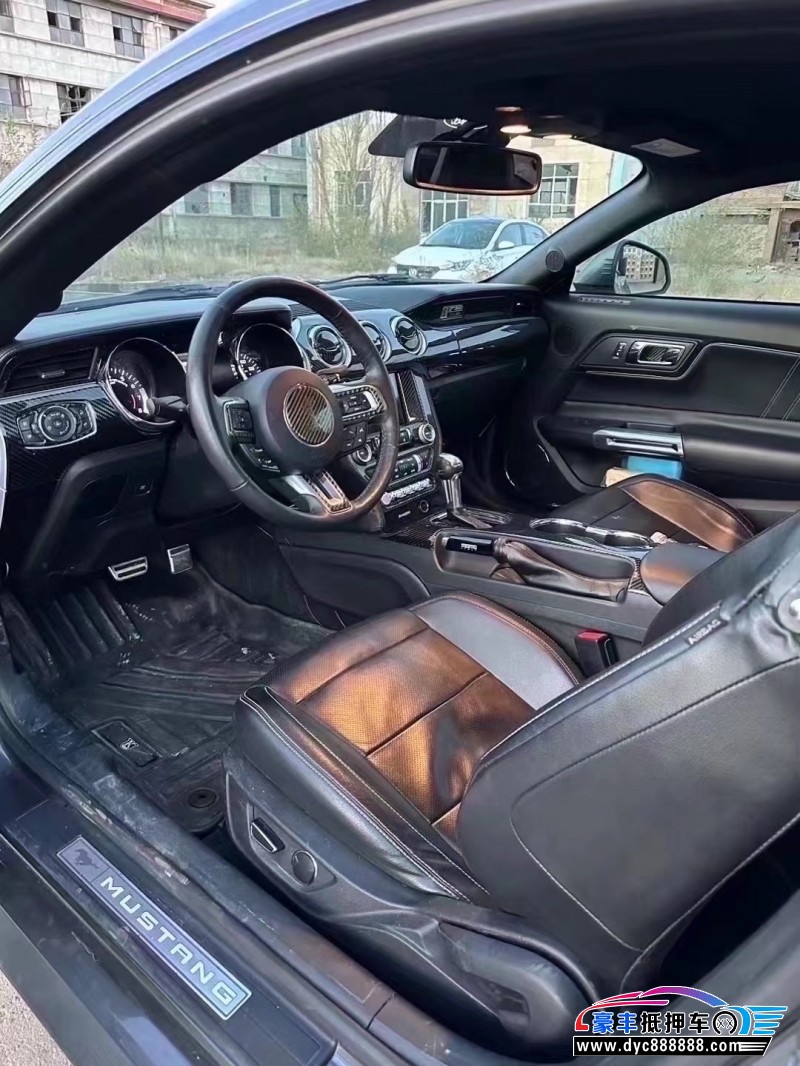 17年福特野马跑车抵押车出售