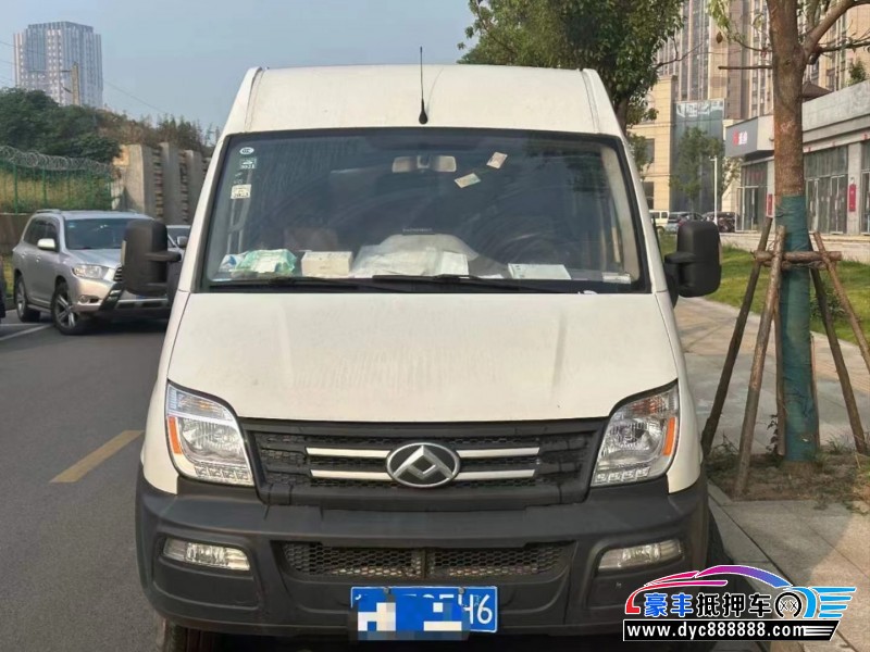 19年上汽大通V80轿车抵押车出售