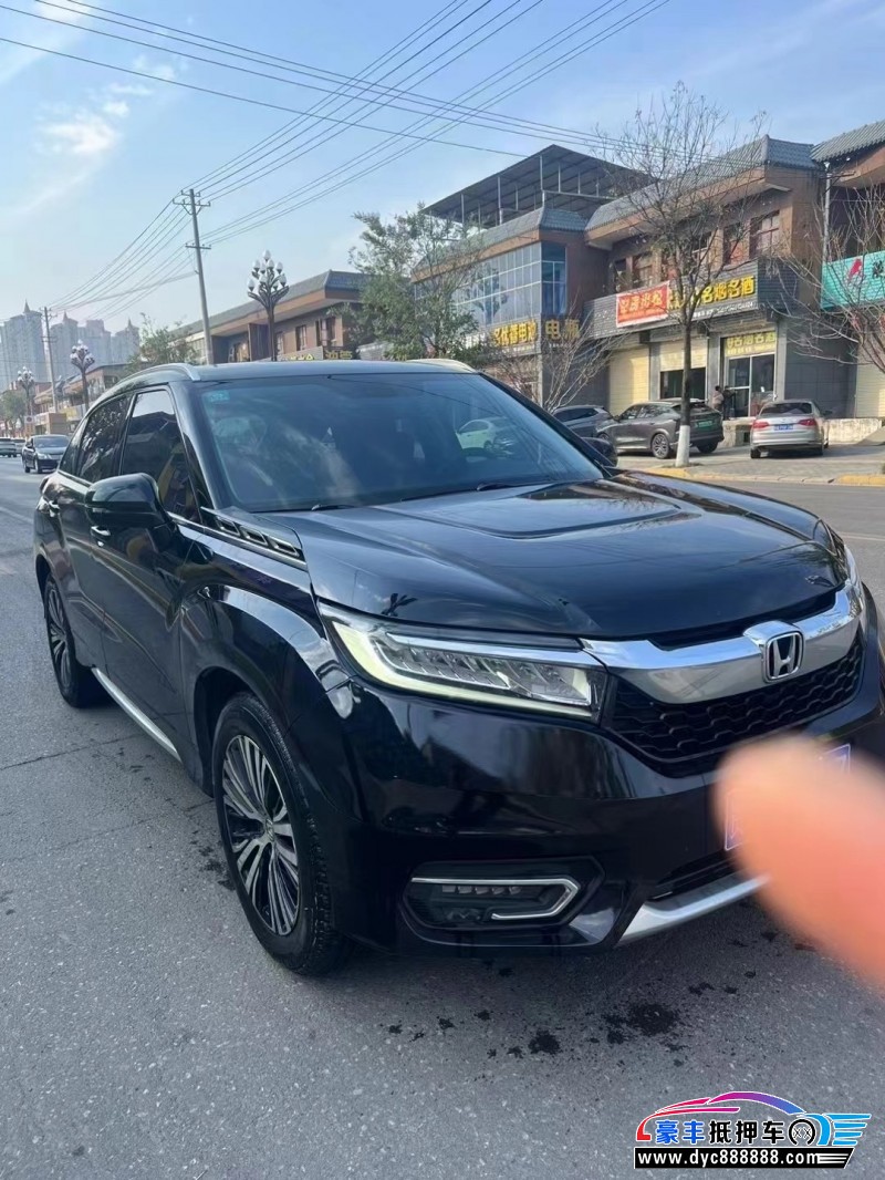 17年本田冠道轿车抵押车出售