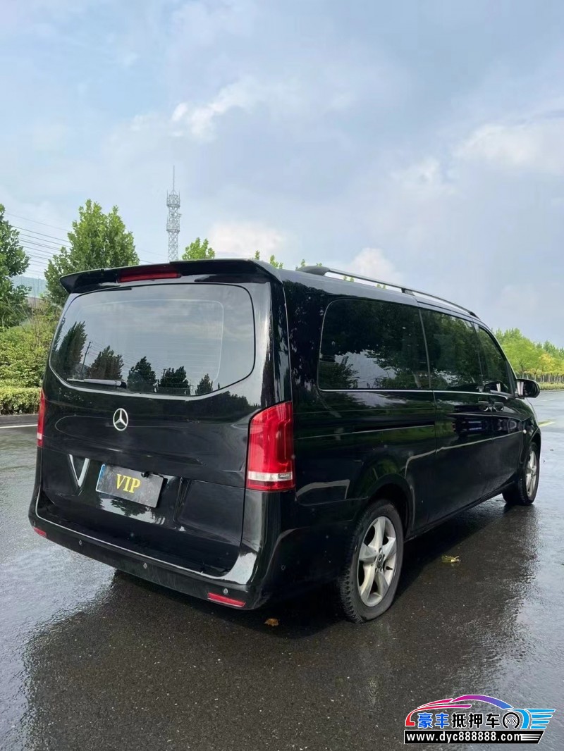 20年奔驰威霆轿车抵押车出售