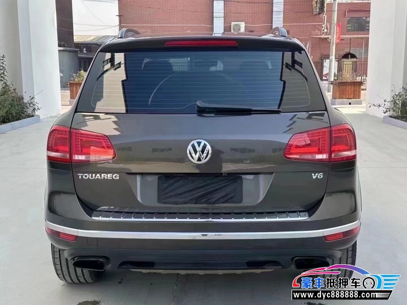 17年大众途锐轿车抵押车出售