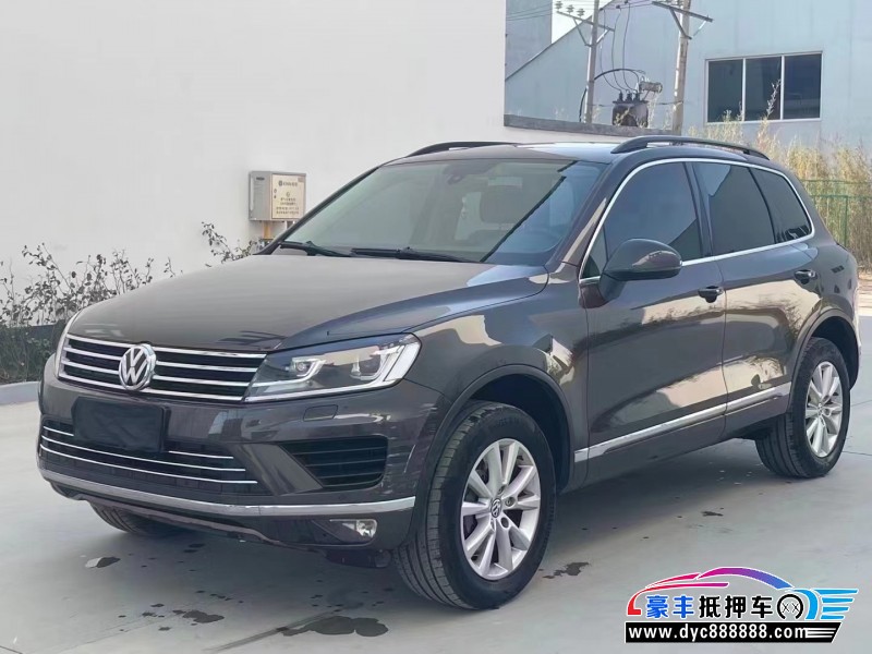 17年大众途锐轿车抵押车出售