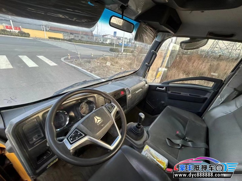 21年重汽豪沃轿车抵押车出售