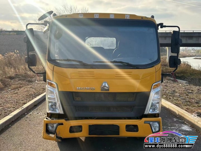 21年重汽豪沃轿车抵押车出售