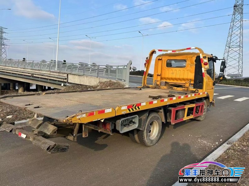 21年重汽豪沃轿车抵押车出售