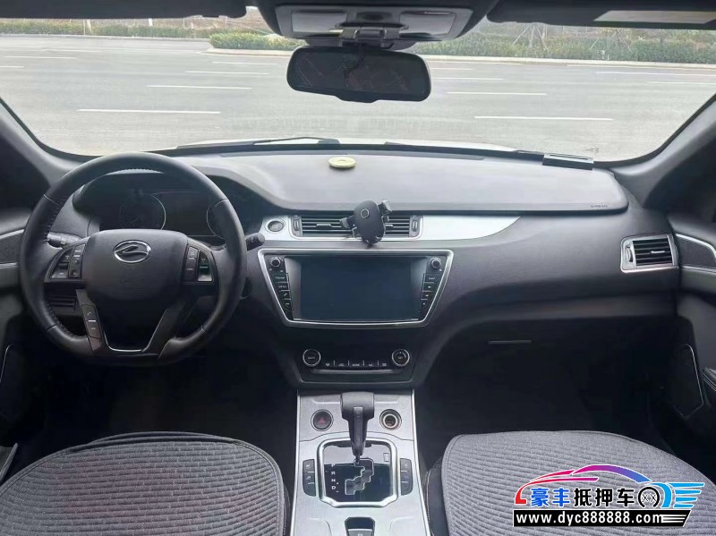 19年陆风X7轿车抵押车出售