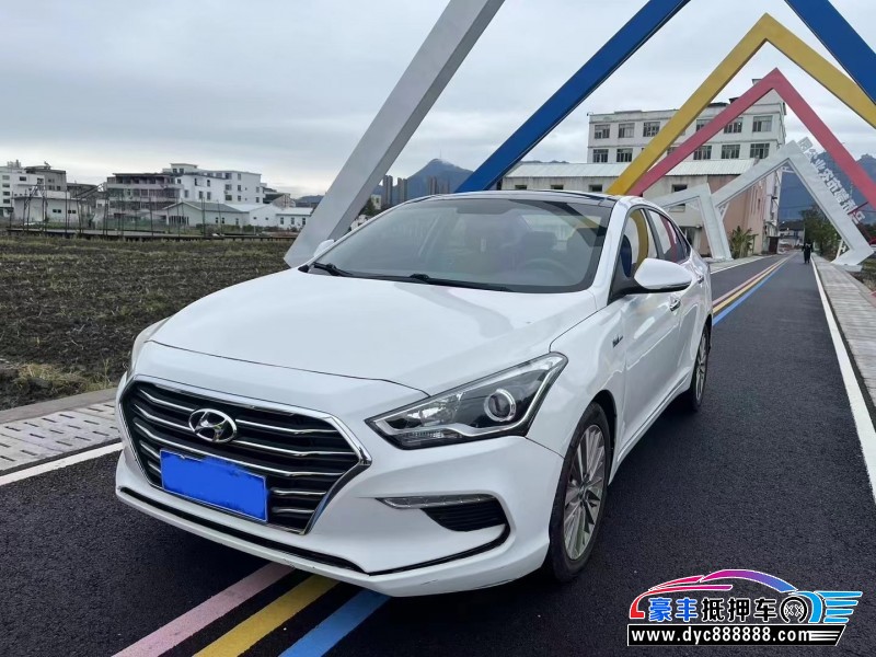 17年现代名图轿车抵押车出售