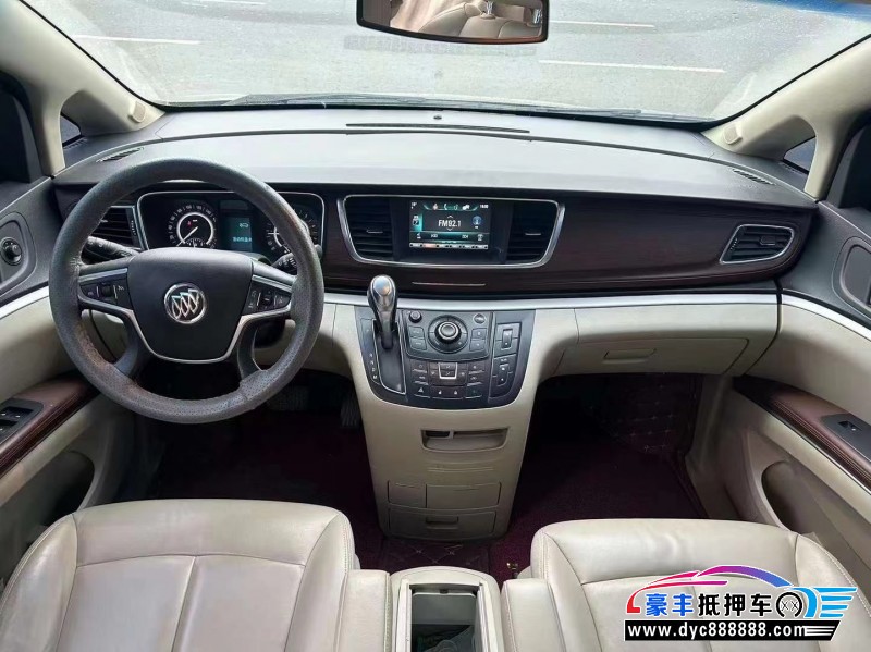 20年别克GL8轿车抵押车出售