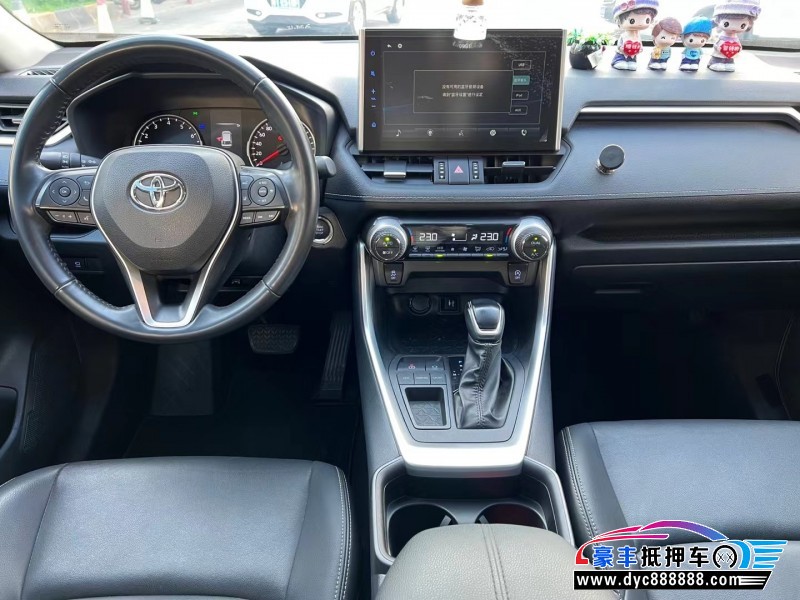 22年丰田威兰达轿车抵押车出售