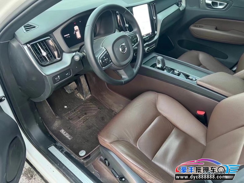 22年沃尔沃XC60轿车抵押车出售