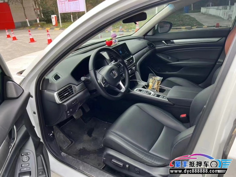 23年本田雅阁轿车抵押车出售