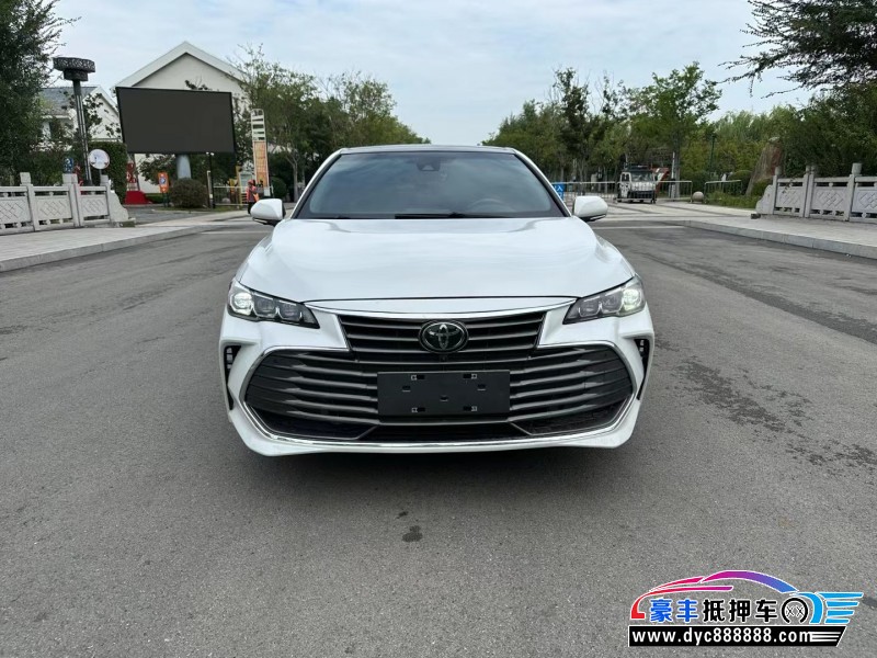 20年丰田亚洲龙轿车抵押车出售