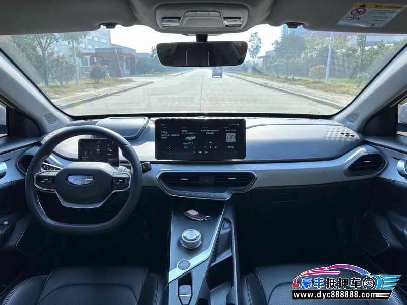 22年吉利几何轿车抵押车出售