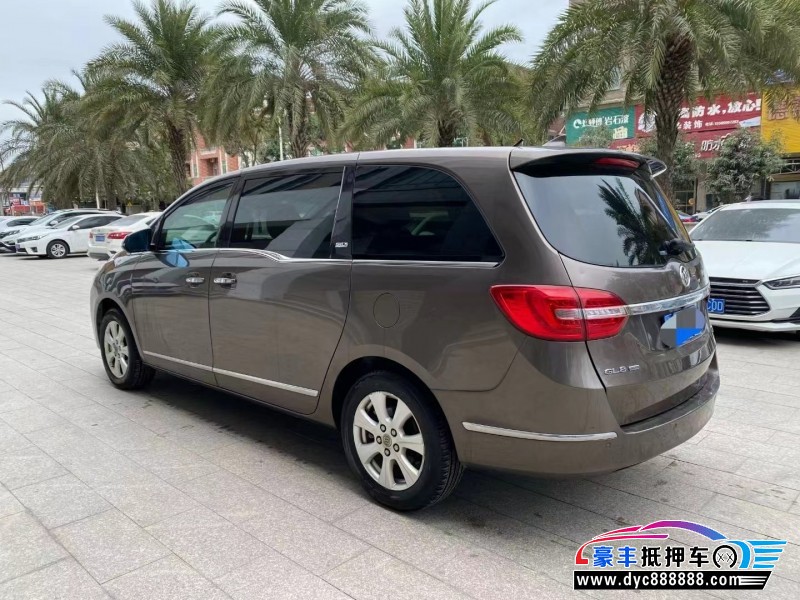 15年别克GL8轿车抵押车出售