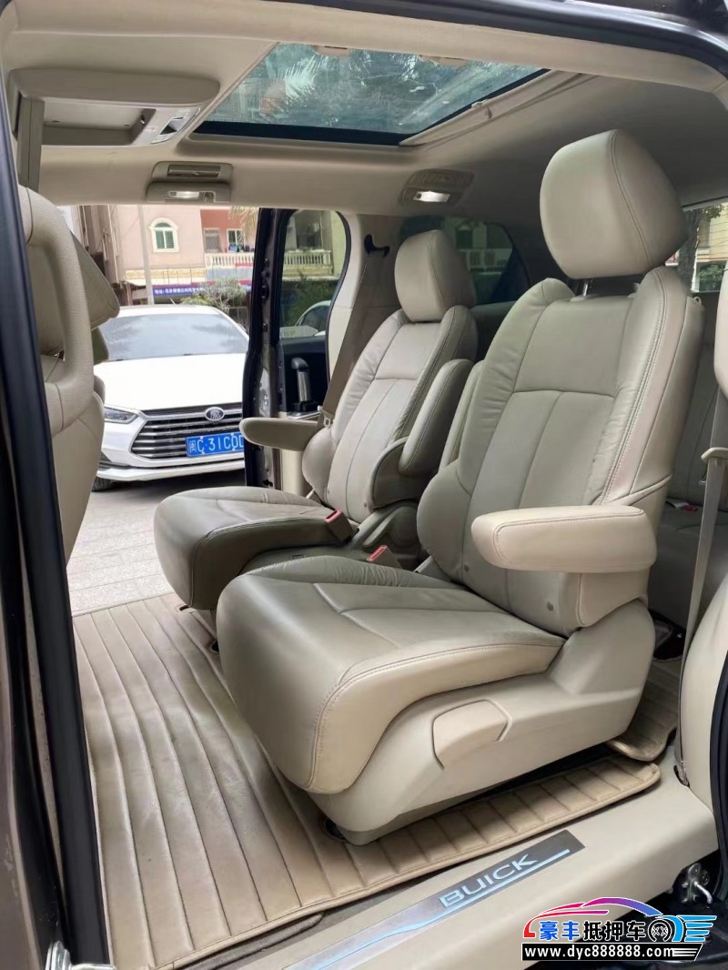 15年别克GL8轿车抵押车出售