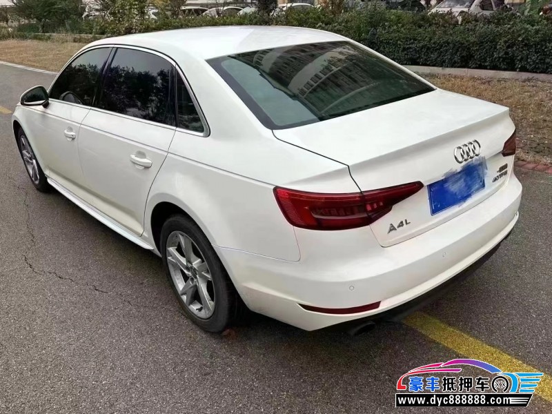 17年奥迪A4轿车抵押车出售