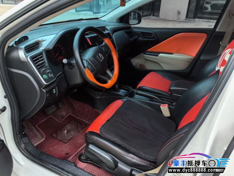 18年本田锋范轿车抵押车出售