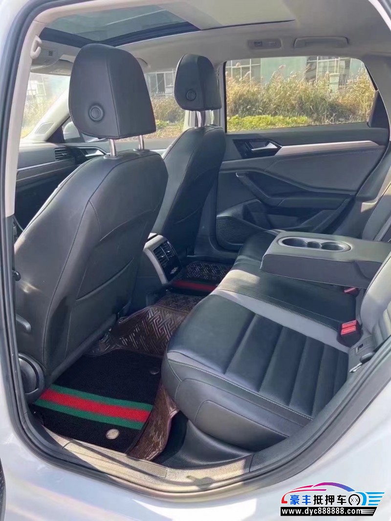 21年大众速腾轿车抵押车出售