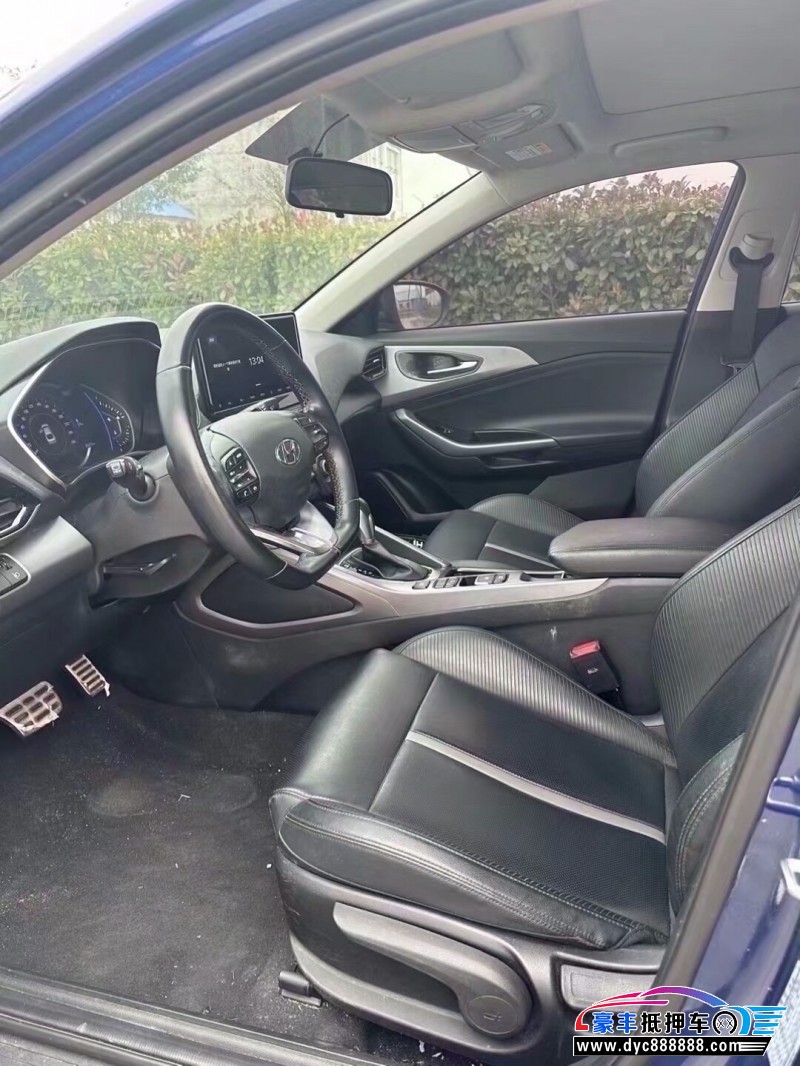 20年现代菲斯塔轿车抵押车出售