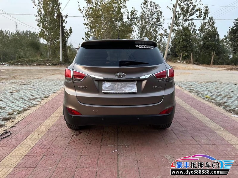 13年现代ix35SUV抵押车出售