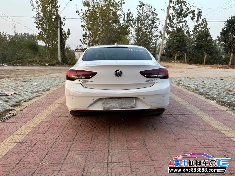 18年别克君威轿车抵押车出售