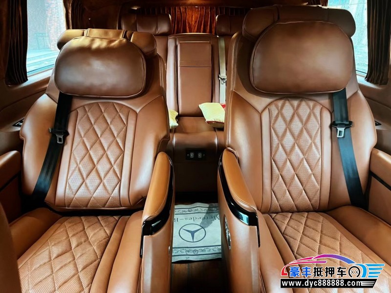 20年奔驰威霆轿车抵押车出售