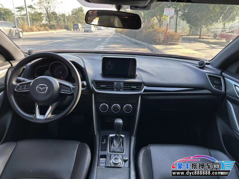 17年马自达CX-4轿车抵押车出售