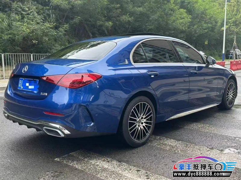 22年奔驰C轿车抵押车出售