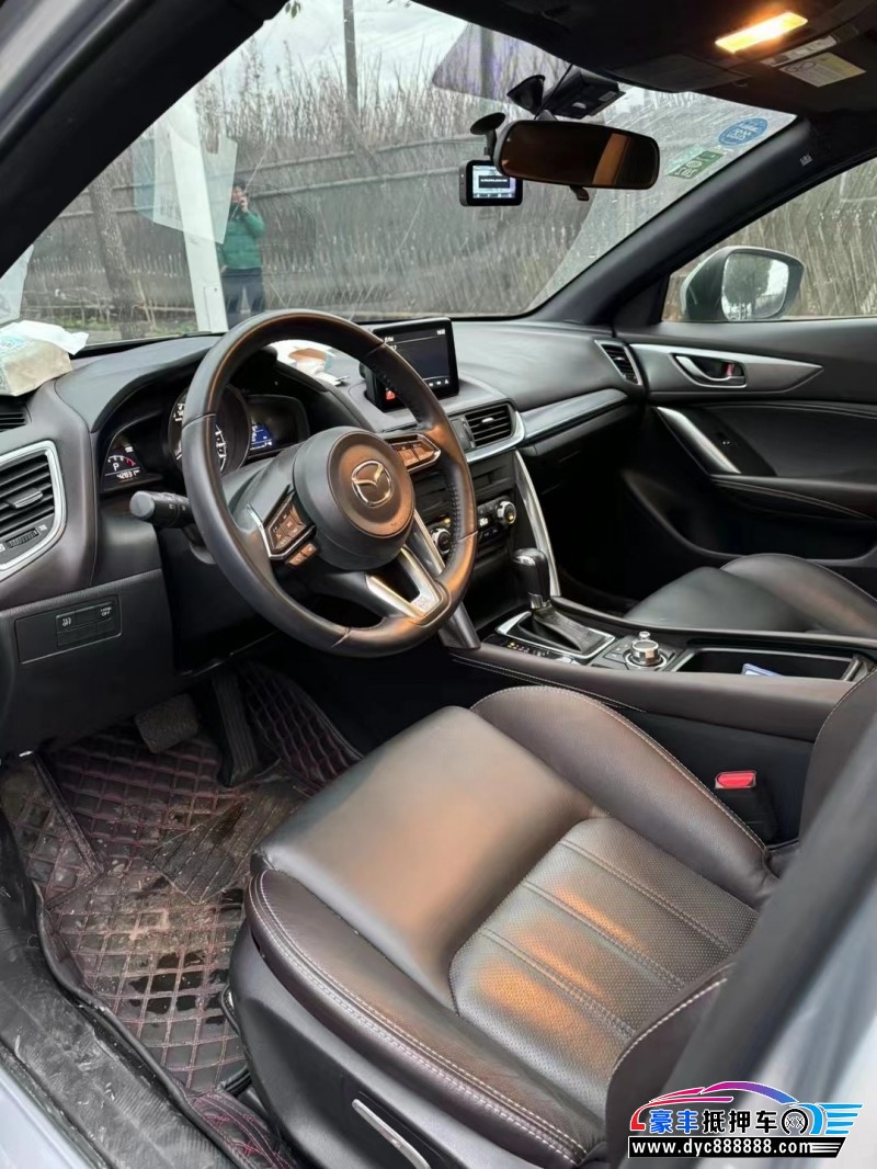 19年马自达CX-4轿车抵押车出售