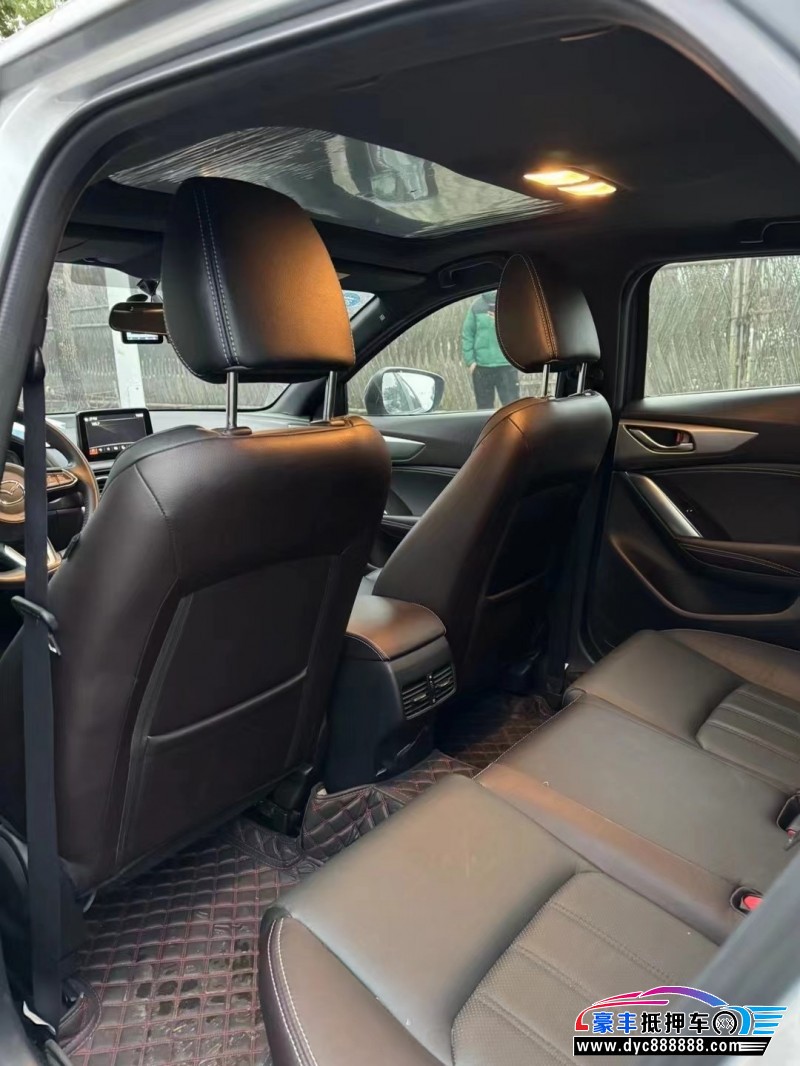 19年马自达CX-4轿车抵押车出售