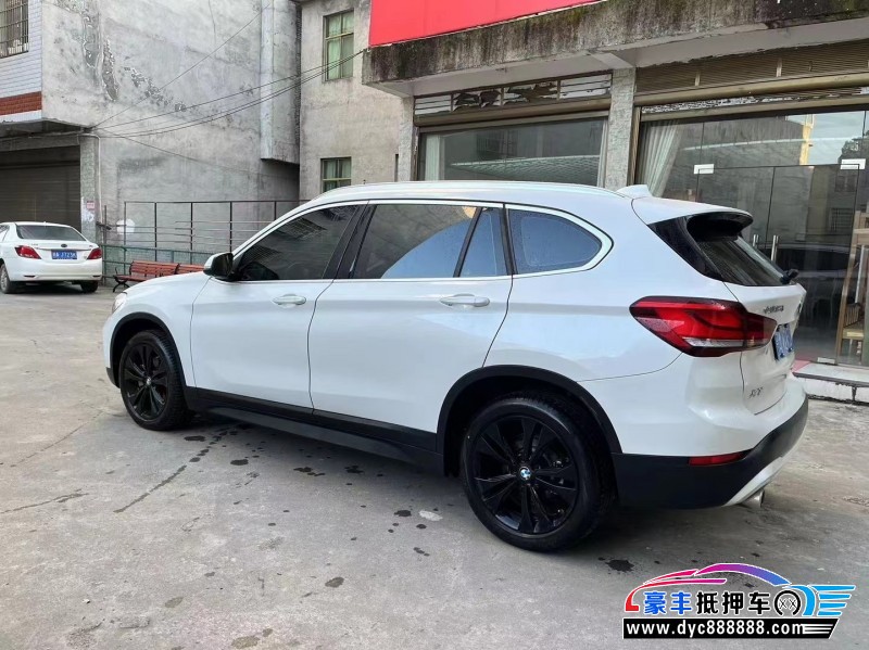 22年宝马X1SUV抵押车出售
