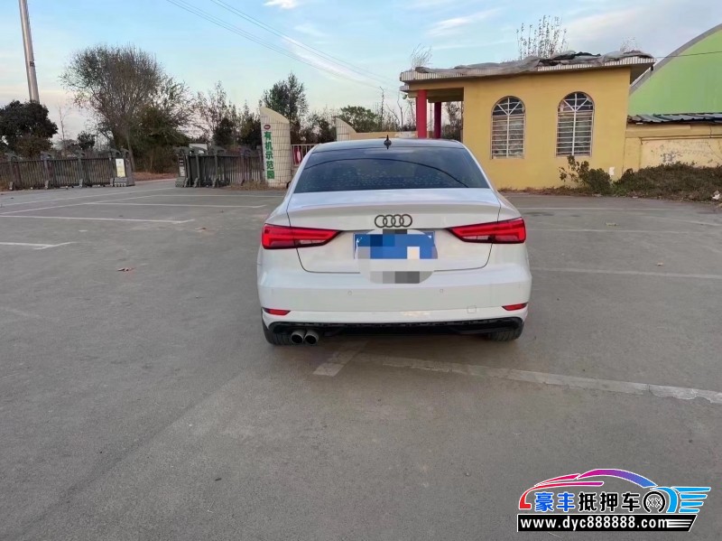 18年奥迪A3轿车抵押车出售