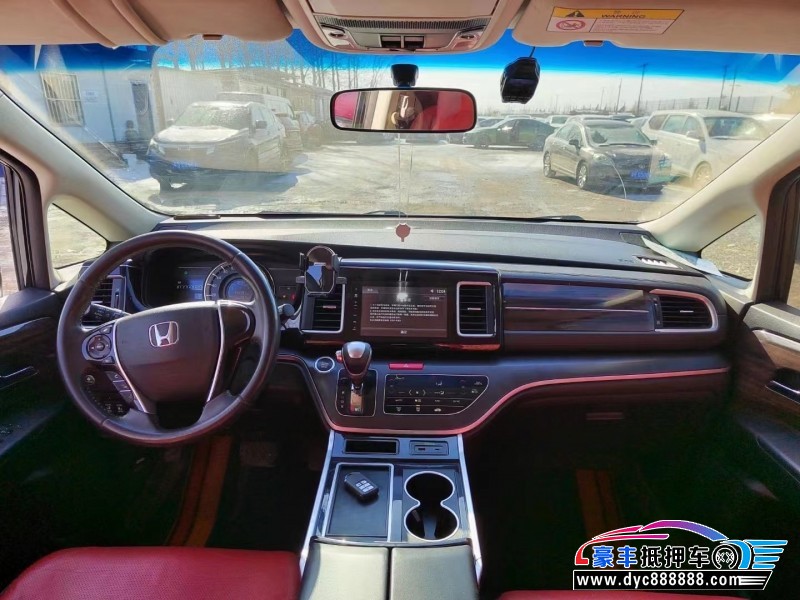 18年本田艾力绅轿车抵押车出售