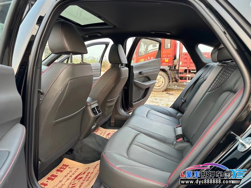 23年现代索纳塔轿车抵押车出售