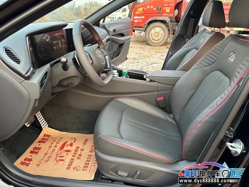 23年现代索纳塔轿车抵押车出售