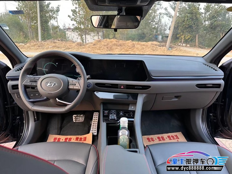 23年现代索纳塔轿车抵押车出售